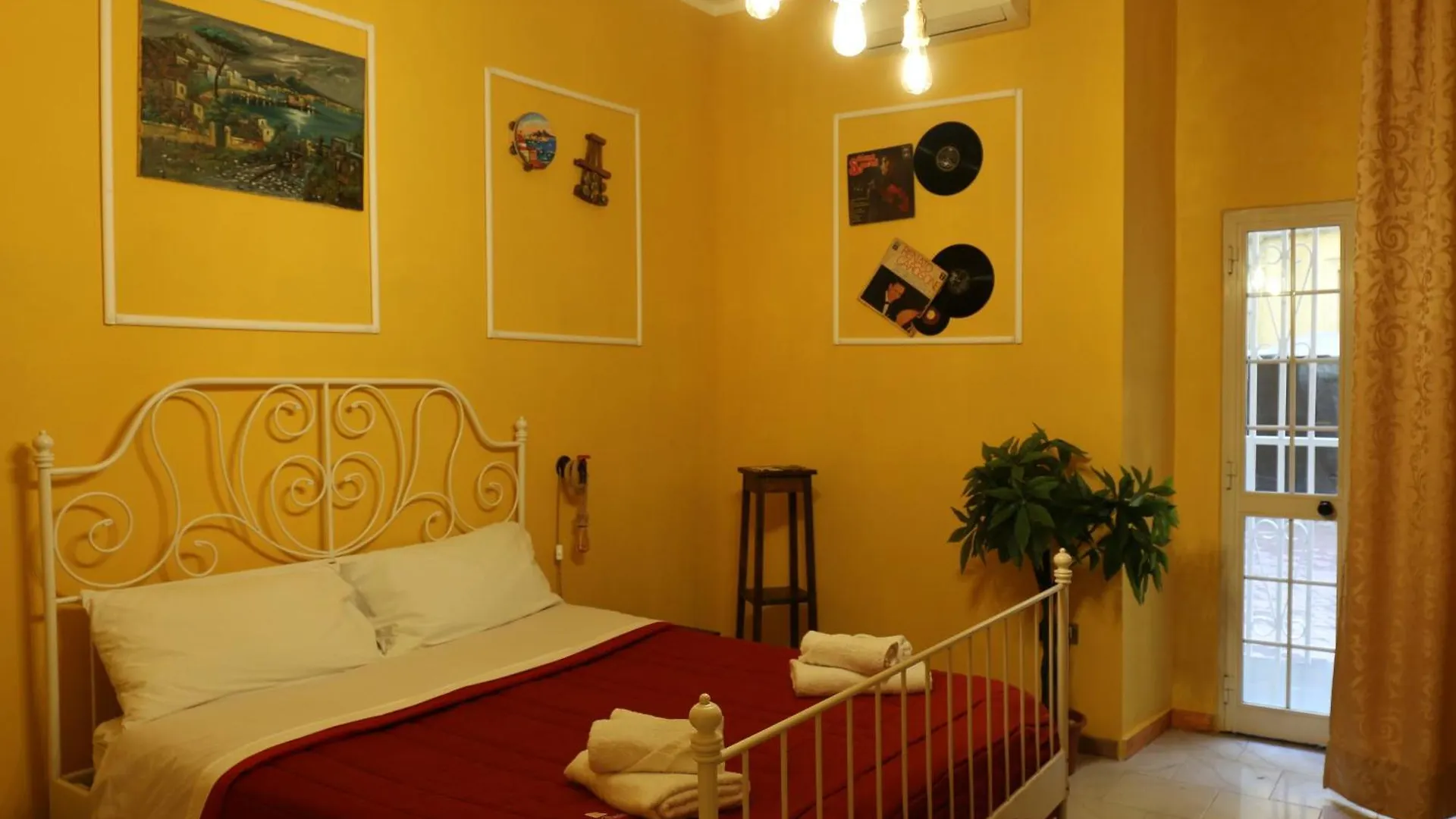 Operahome Naples Apartment